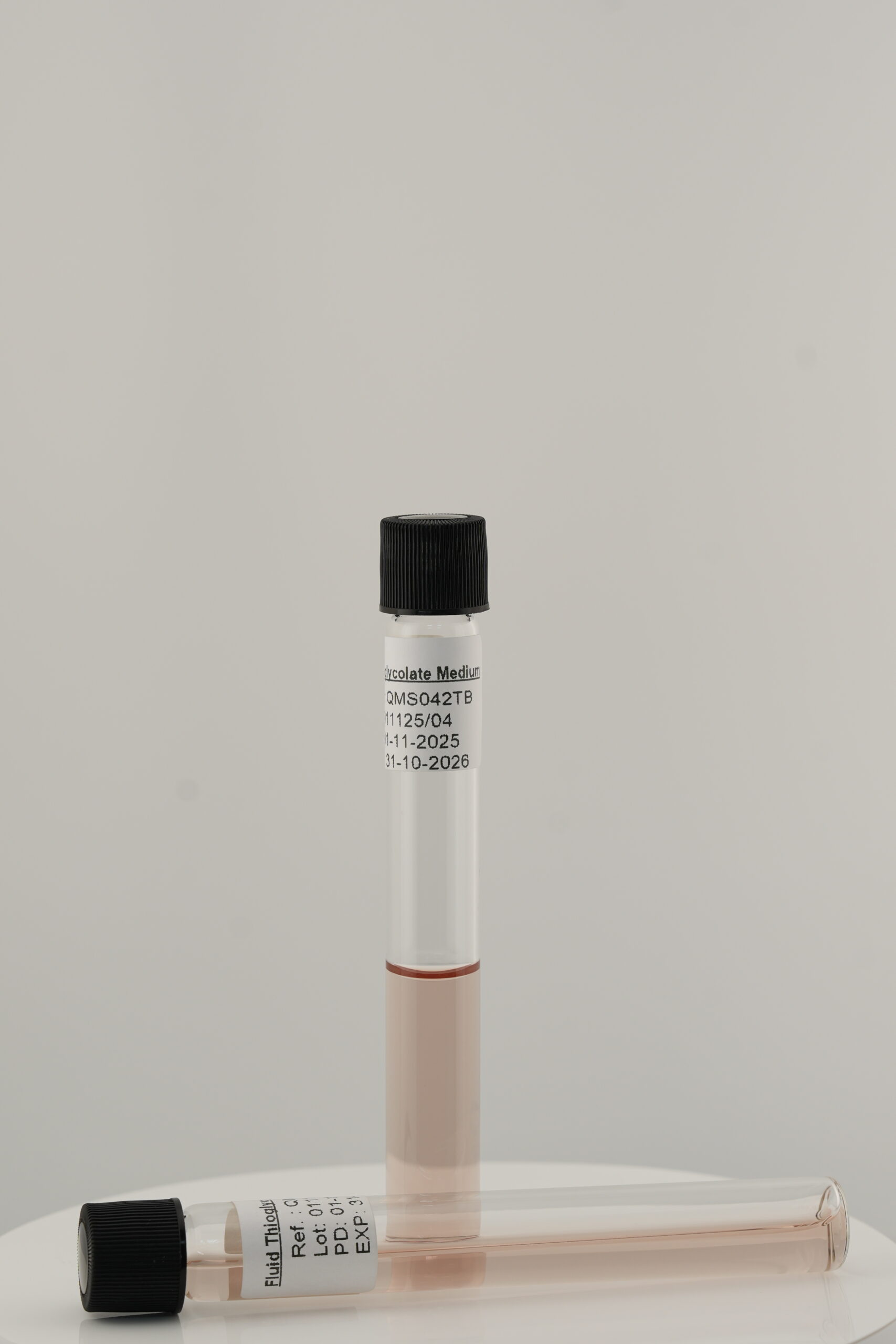 وسط ثيوجليكولات سائل